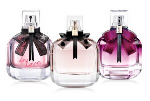 botella de perfume mon paris elegante y moderna