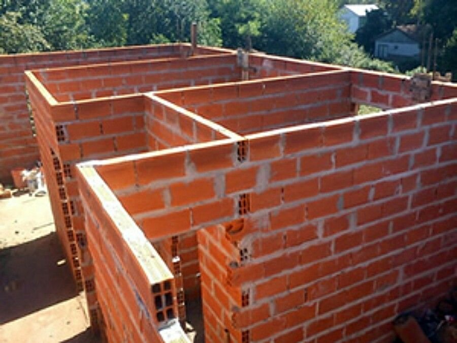 Qué ventajas ofrece construir una casa con ladrillo hueco