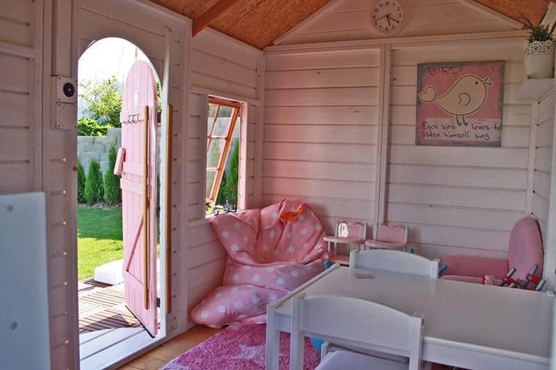 Qué decoración interior tienen las casitas de madera para niñas 7 Qué decoración interior tienen las casitas de madera para niñas