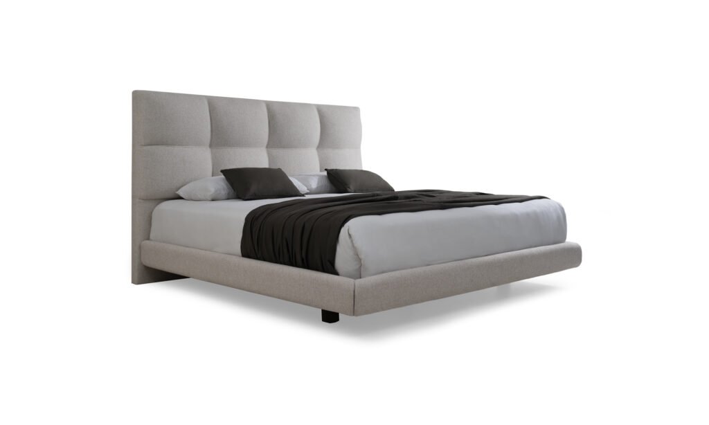 colchon de una plaza sobre fondo neutro