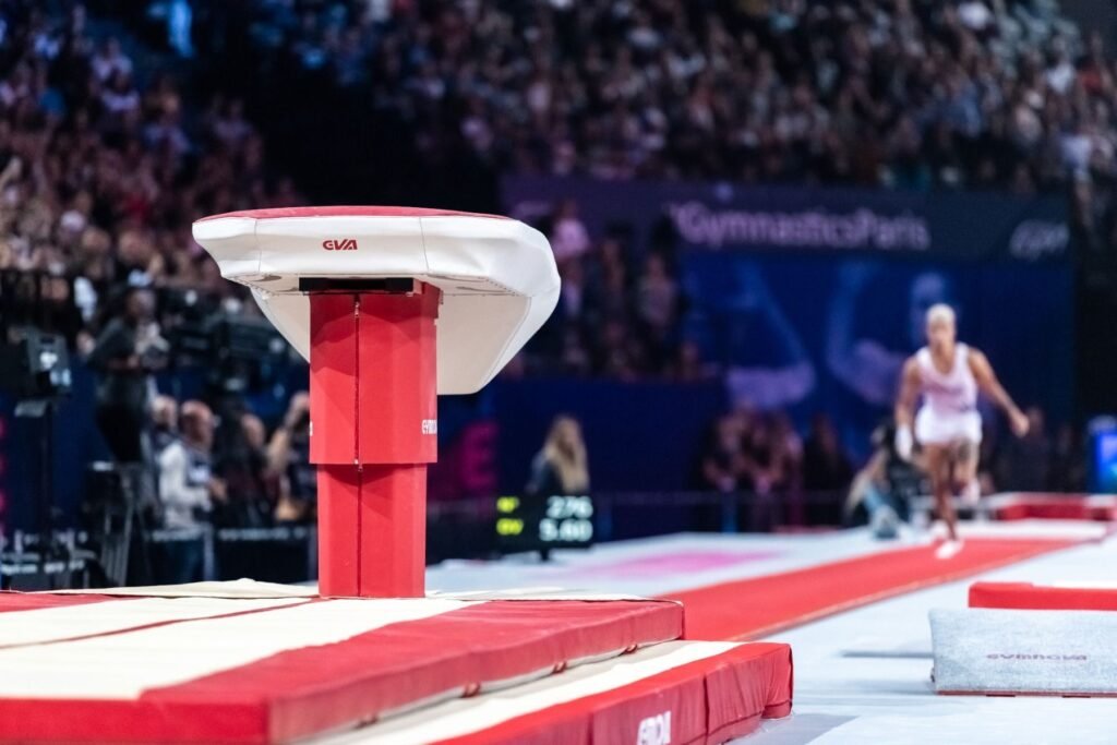 colchonetas de gimnasia artistica en accion