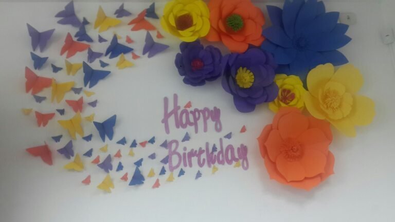 decoracion de cumpleanos con mariposas de papel