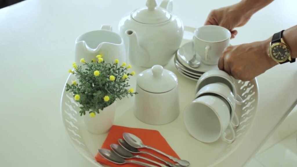 Cómo elegir la mejor bandeja para servir café en casa