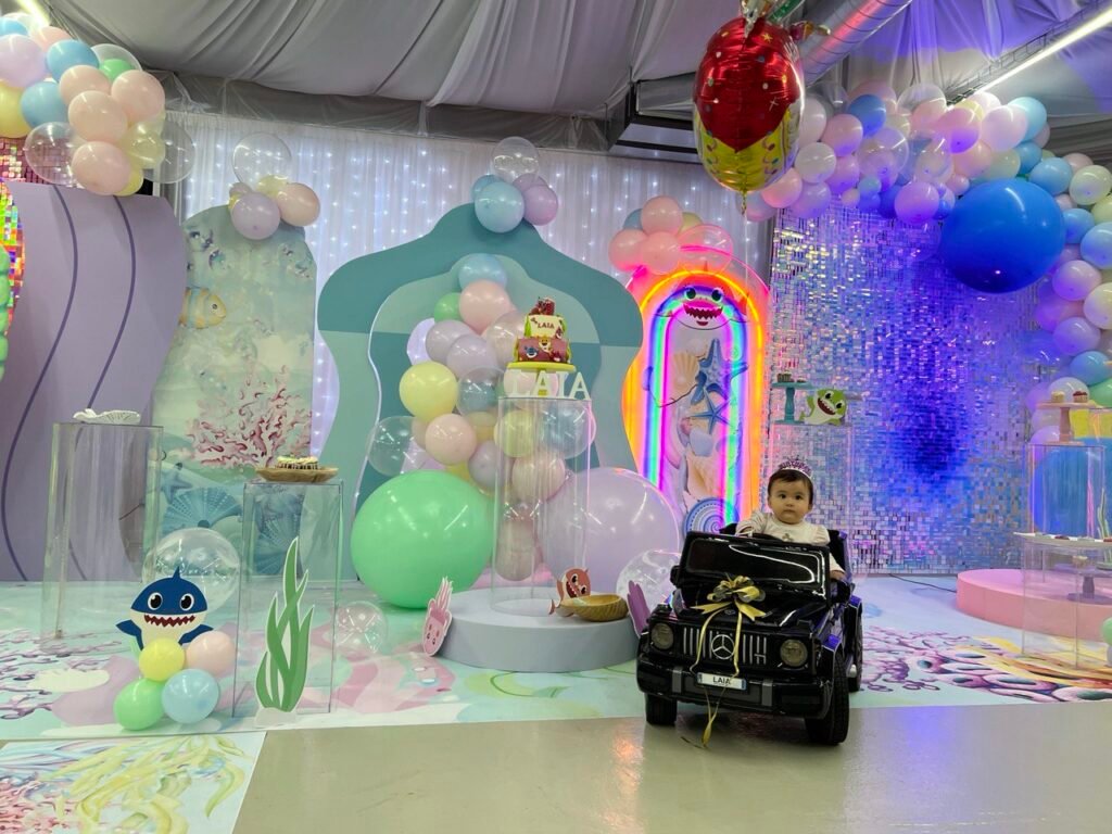 fiesta de cumpleanos colorida y creativa