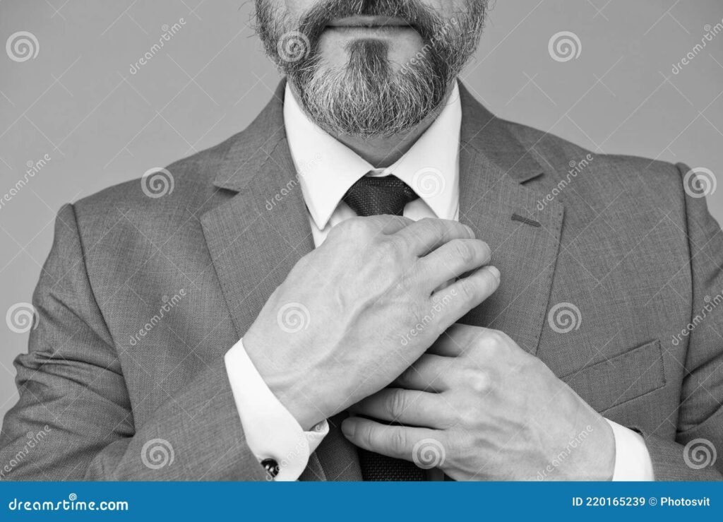 Cómo hacer el nudo de la corbata de manera fácil y rápida