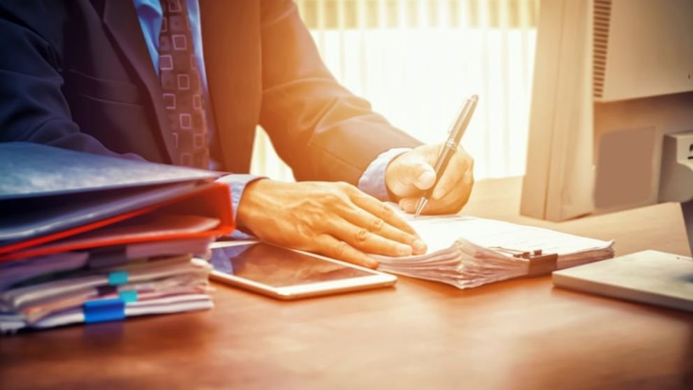 Cómo redactar una nota de solicitud efectiva para pedir algo