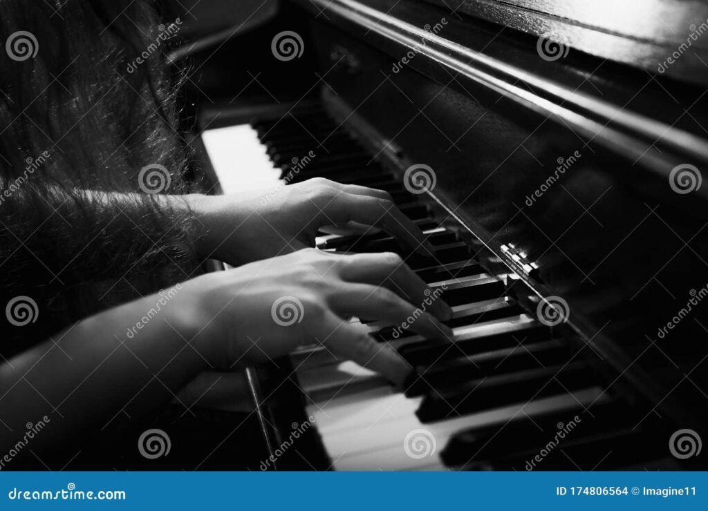 Cómo tocar Feliz Cumpleaños en piano con acordes fáciles