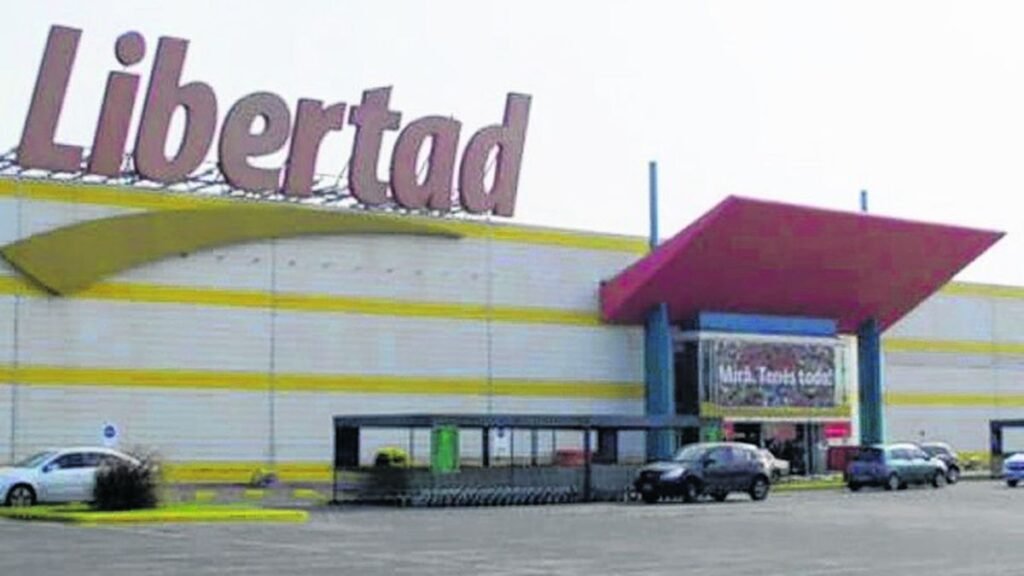 A qué hora cierra el Hiper Libertad en tu localidad