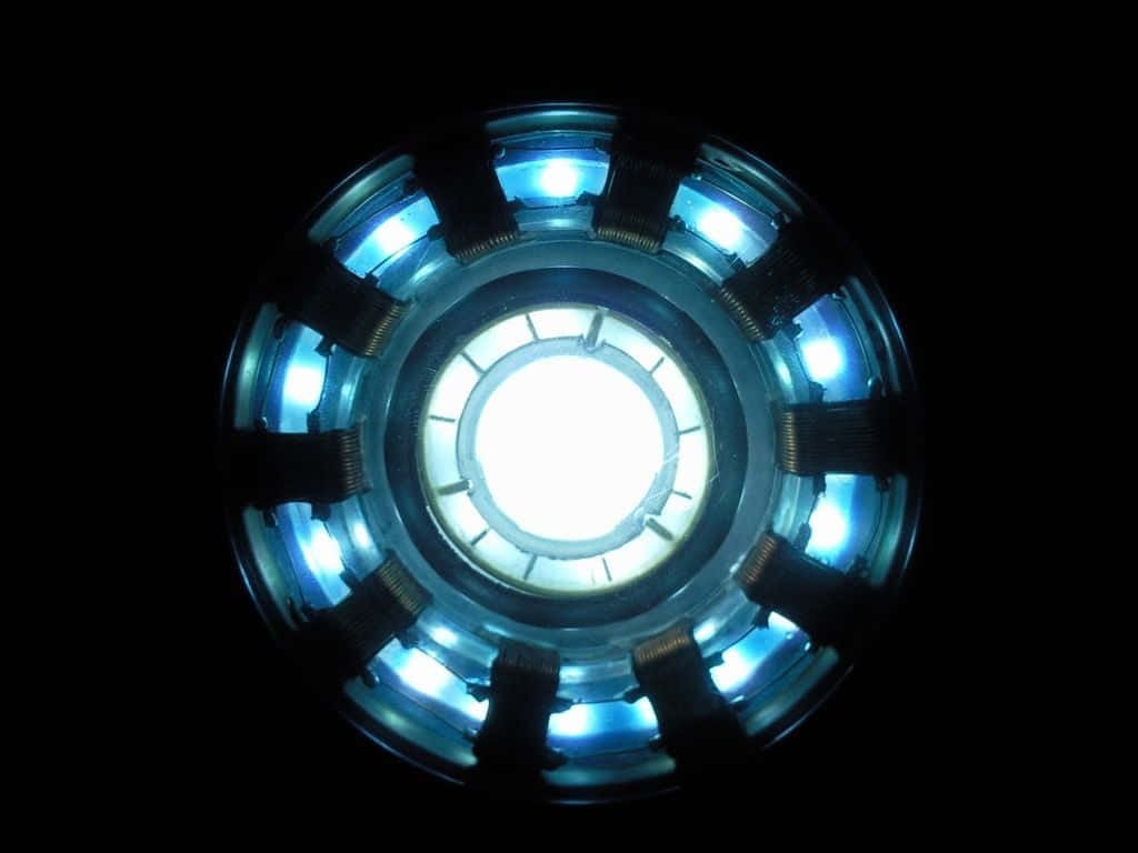 Qué es el reactor arc de Iron Man y cómo funciona en su traje 1 reactor arc de iron man iluminado