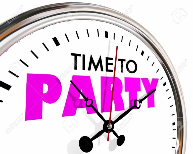 Es correcto llegar tarde porque no querías asistir a un evento 18 reloj marcando la hora de un evento