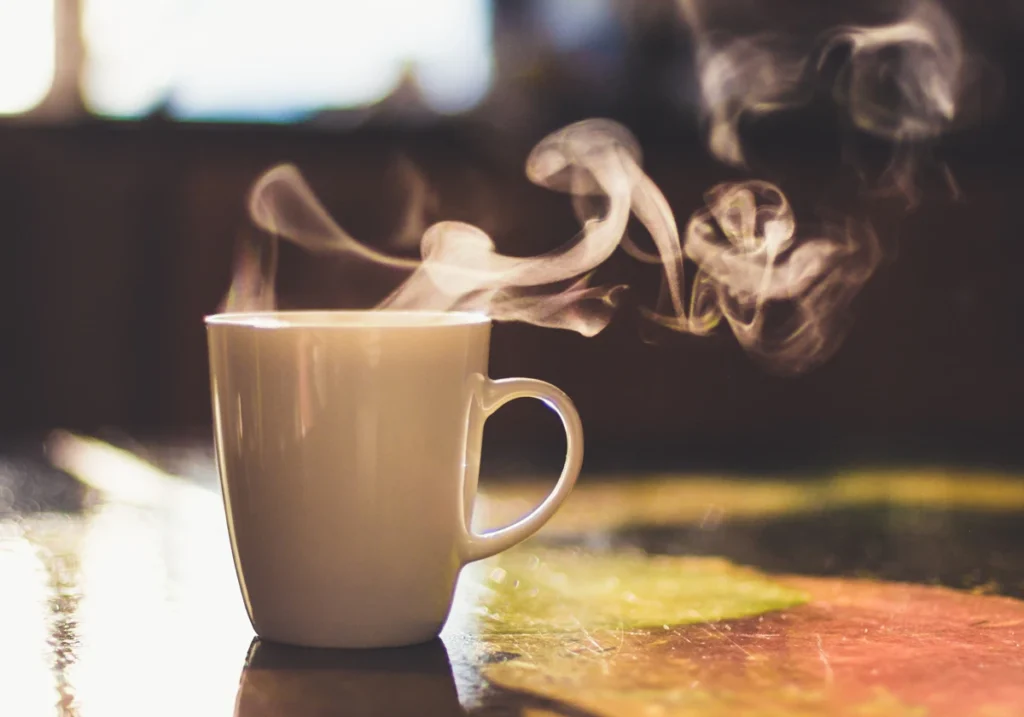 Por qué elegir una taza de café grande para disfrutar tu bebida