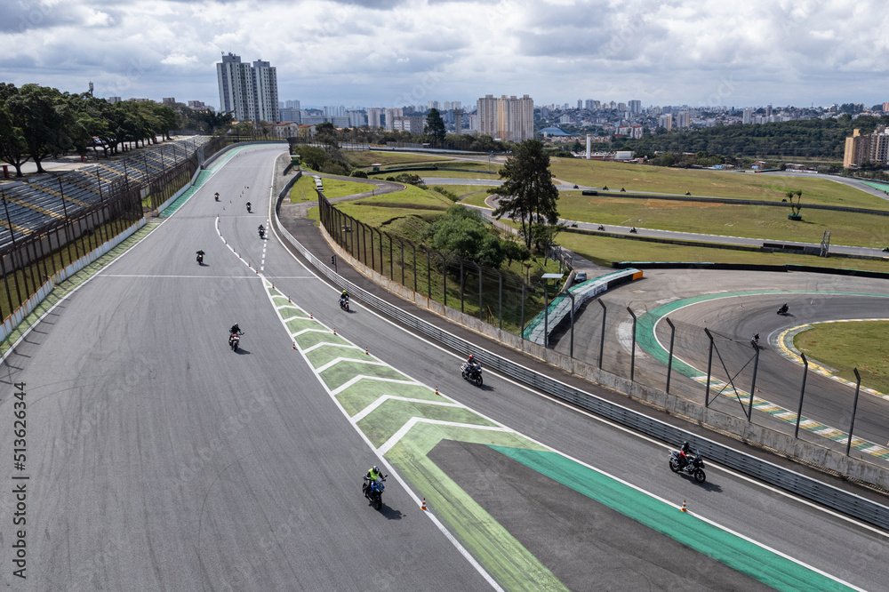 Dónde se encuentra el Autódromo José Carlos Pace y qué eventos alberga